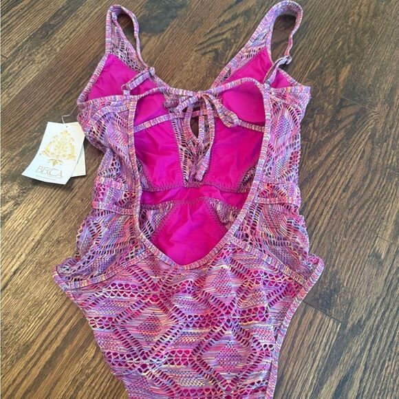 NWT BECCA berry mosaic crochet color play plunge
one piece size X Small - Picture 7 of 7